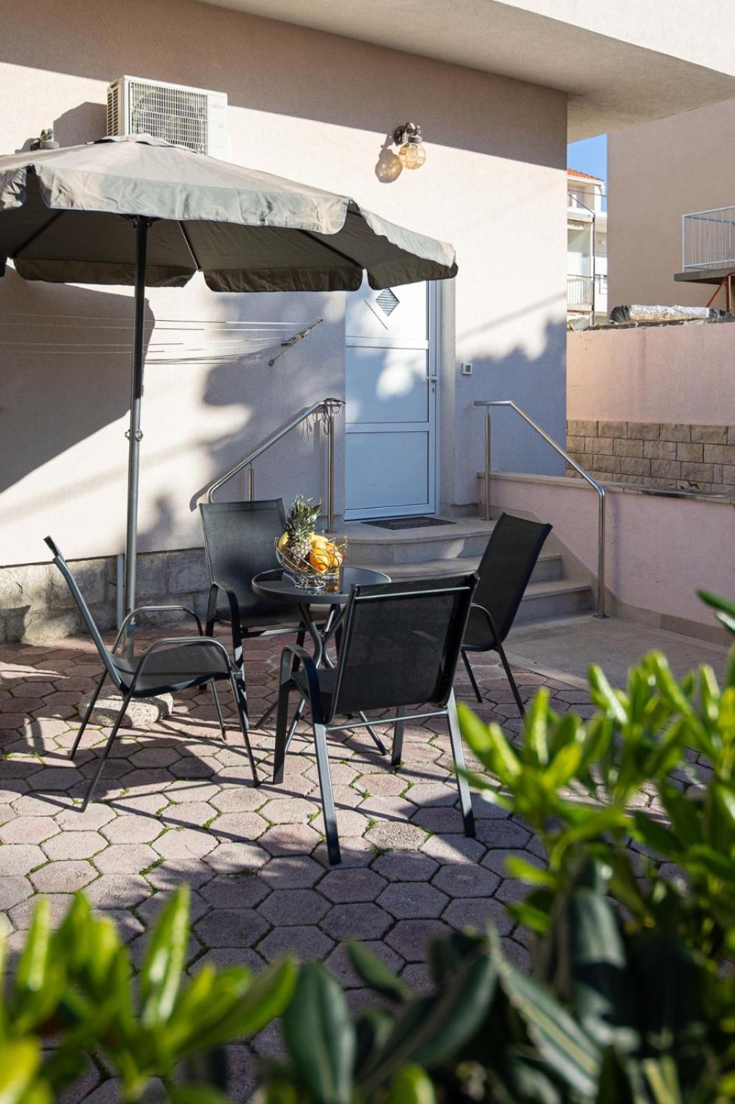 Apartment Neva Σπλιτ Εξωτερικό φωτογραφία